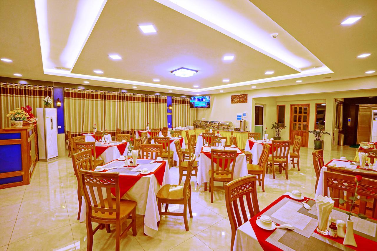 Moon Light Hotel