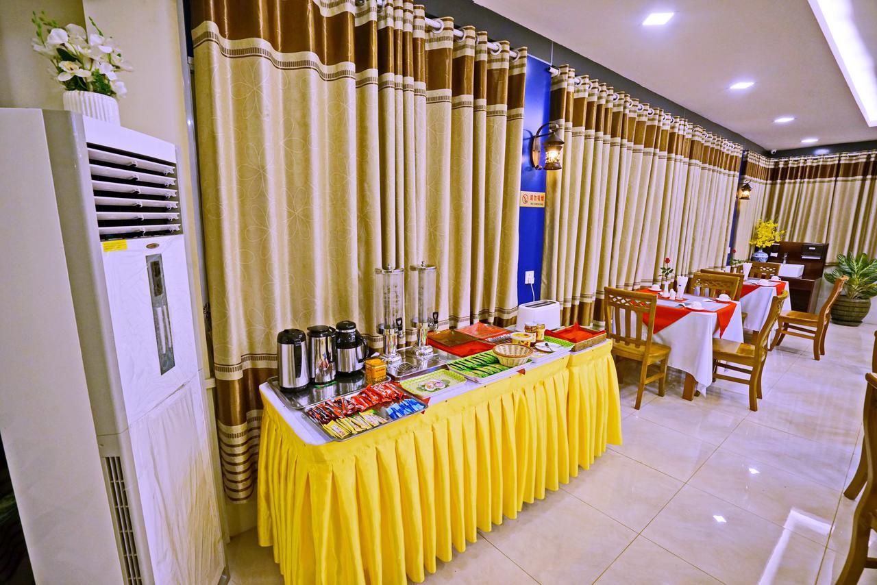 Moon Light Hotel 3*